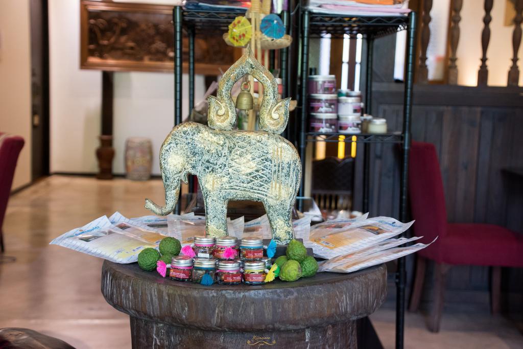 Risasinee Spa & Resort Nan Luaran gambar