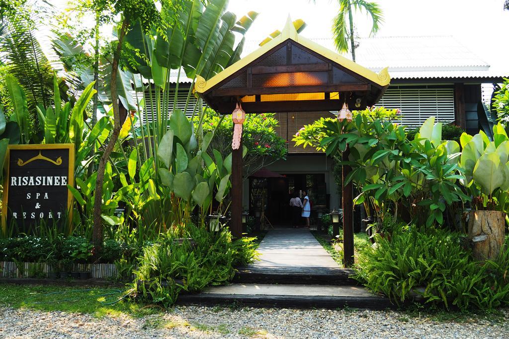 Risasinee Spa & Resort Nan Luaran gambar