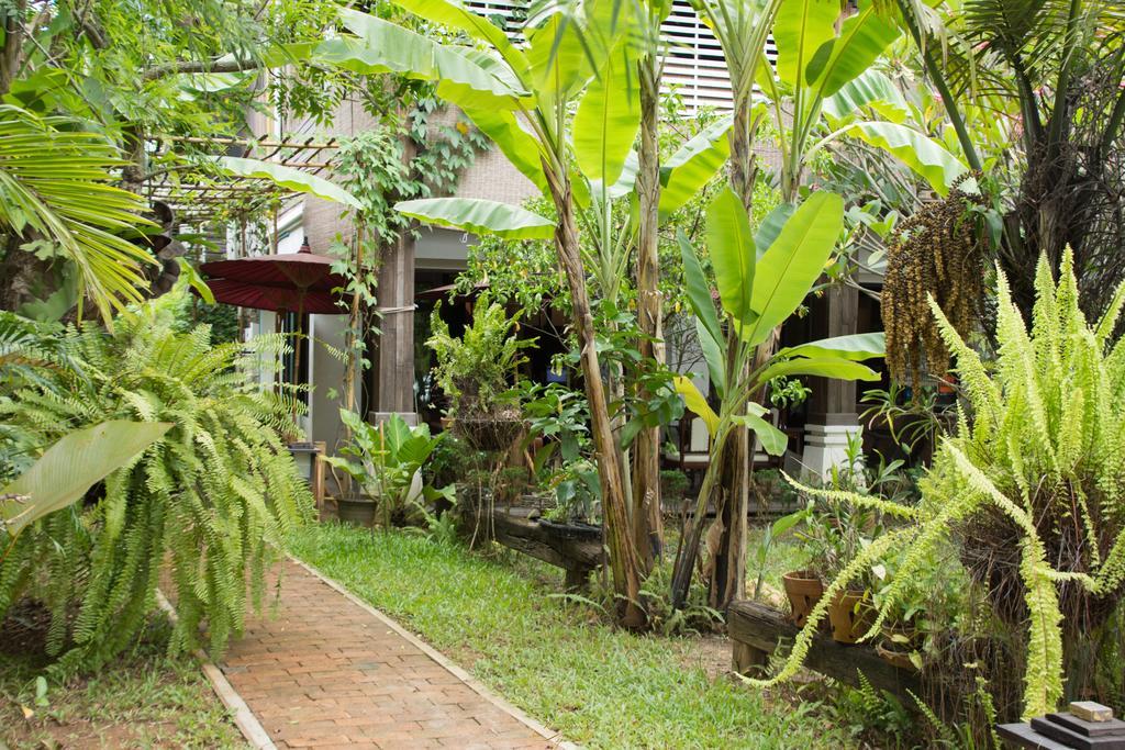Risasinee Spa & Resort Nan Luaran gambar
