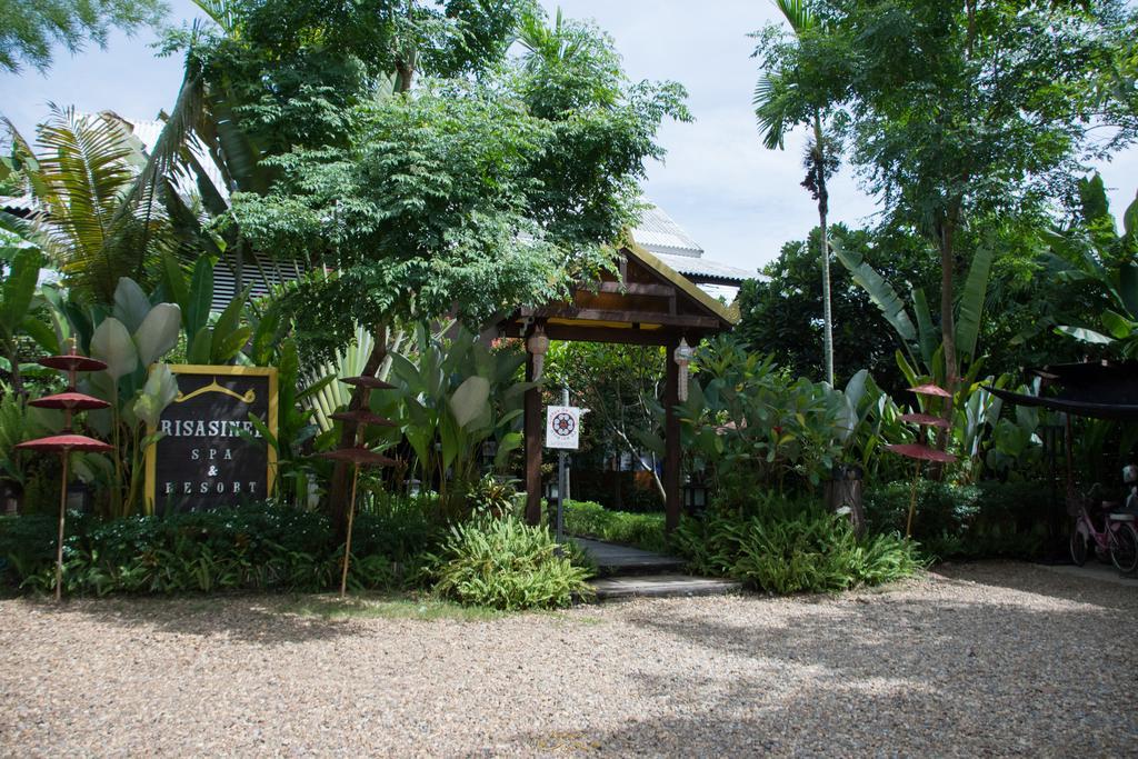 Risasinee Spa & Resort Nan Luaran gambar